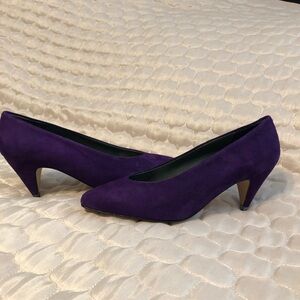 Caressa Italy Purple Suede Kitten Heel Pumps | 7.5 W | Made in Italy